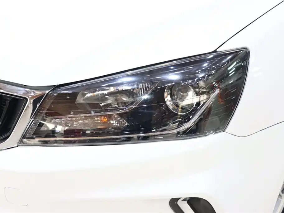 Geely Emgrand 2021 UP 1.5L CVT Luxury