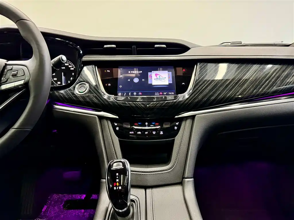 Cadillac XT6 2022 2.0T AWD Luxury 6-Seater