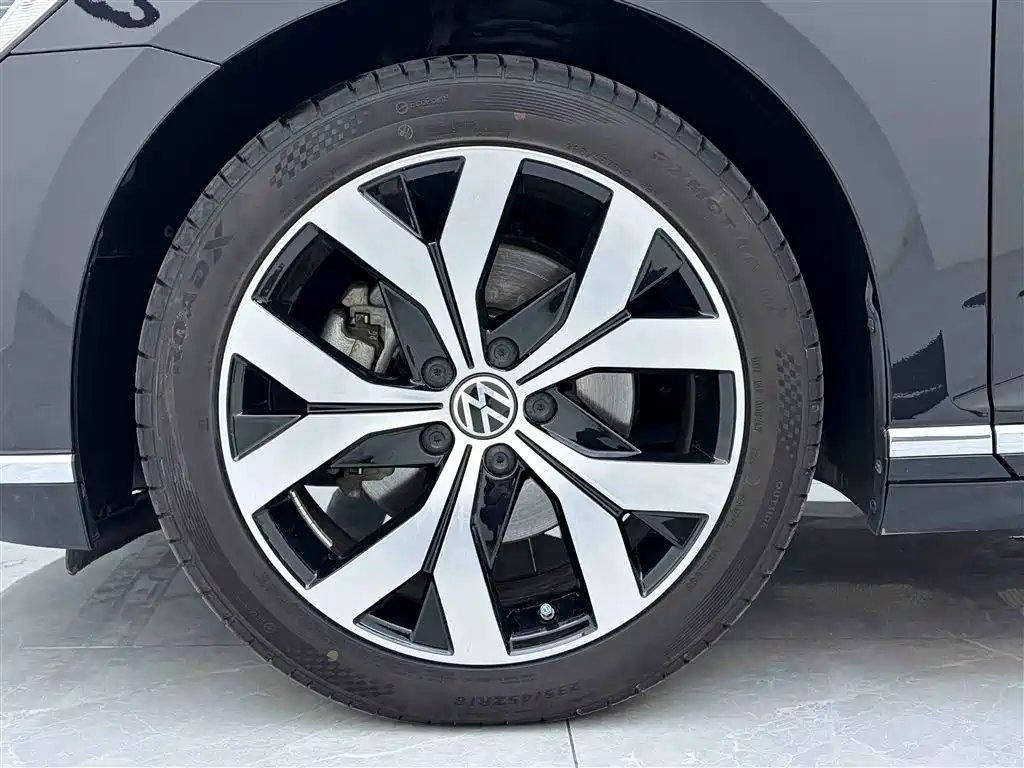 Volkswagen Magotan 2020 330TSI DSG Leading Edition
