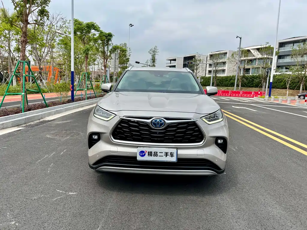 Toyota Highlander 2022 Hybrid 2.5L AWD Premium 7-Seater