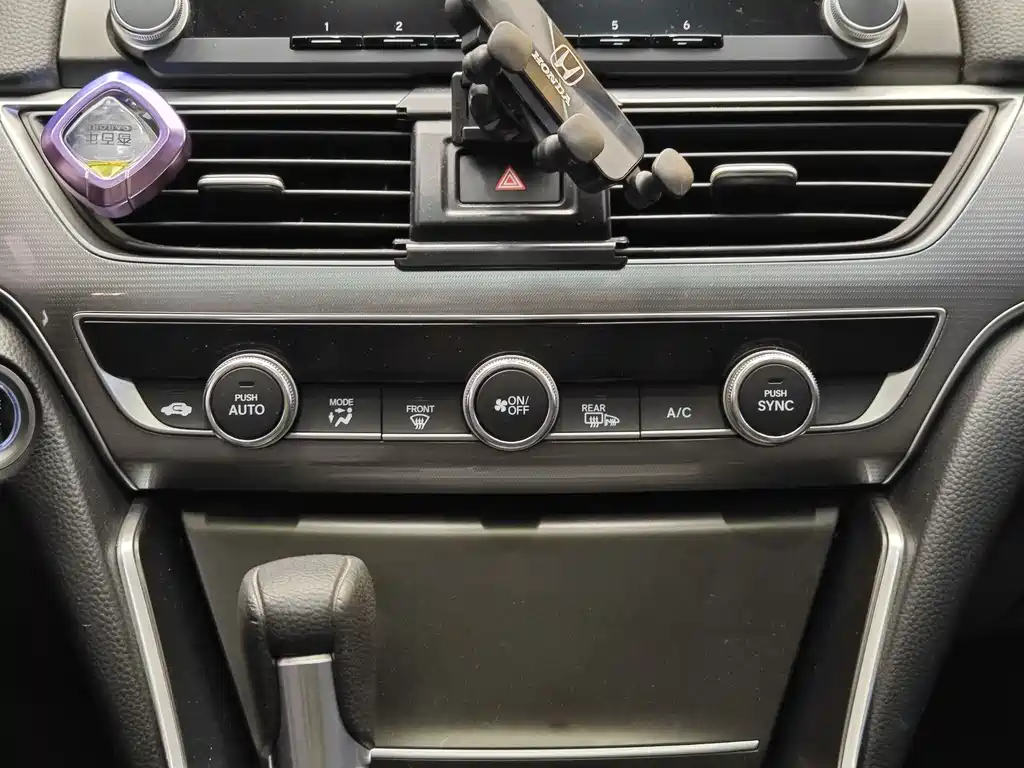Accord 2018 260TURBO Luxury Edition China VI