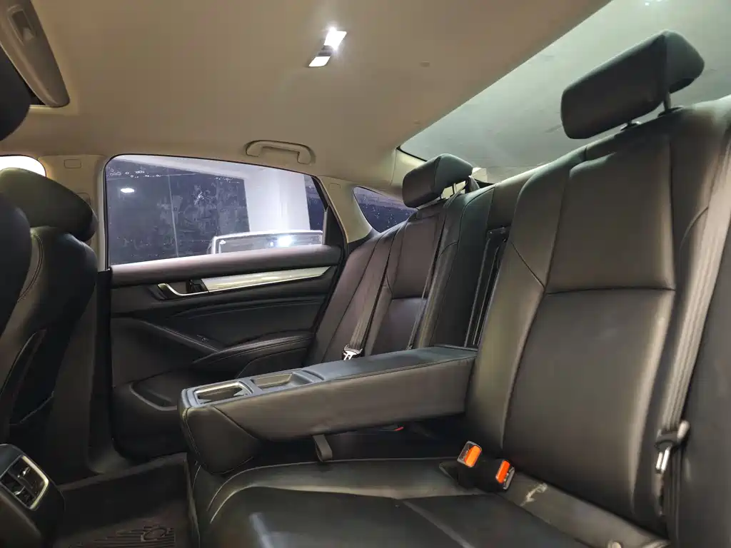 Accord 2018 260TURBO Luxury Edition China VI