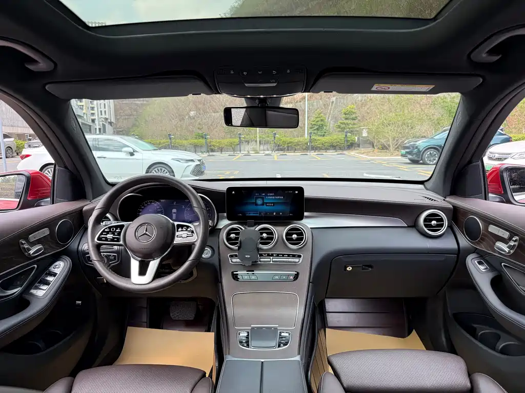 Mercedes-Benz GLC 260 L 4MATIC Luxury (2020 Facelift)