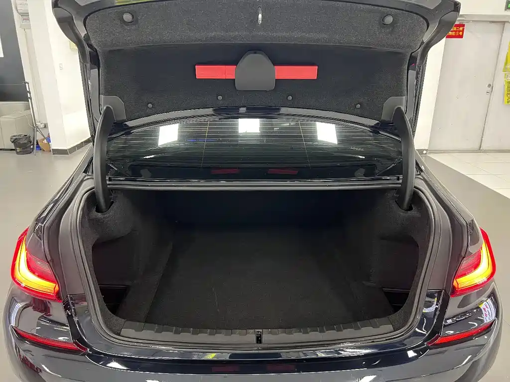 BMW 3 Series 2020 325Li M Sport Package