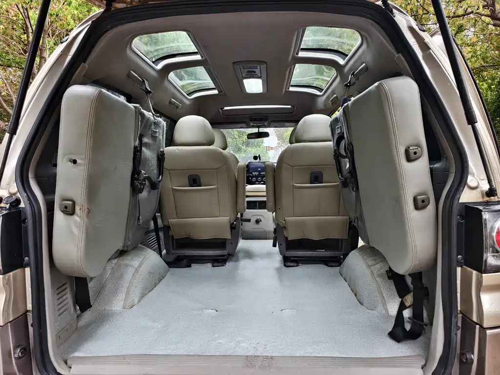 Dongfeng Lingzhi 2016 M3 1.6L 7-Seater Luxury Edition China IV