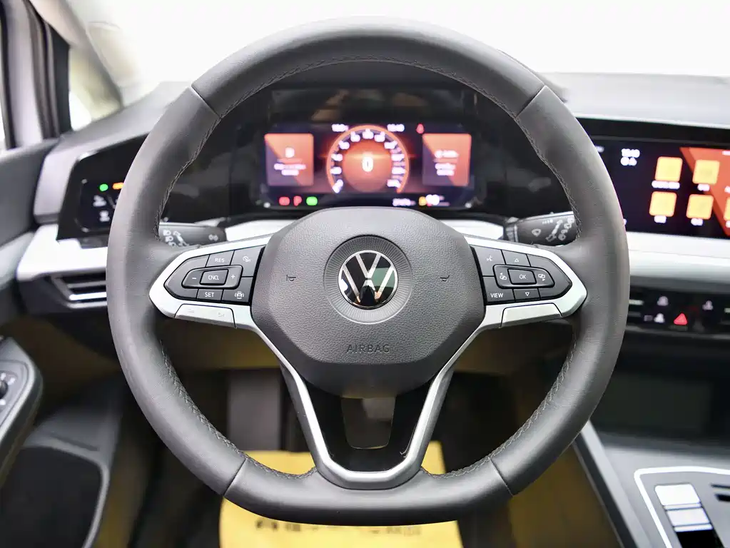 Golf 2023 Facelift 280TSI DSG Pro