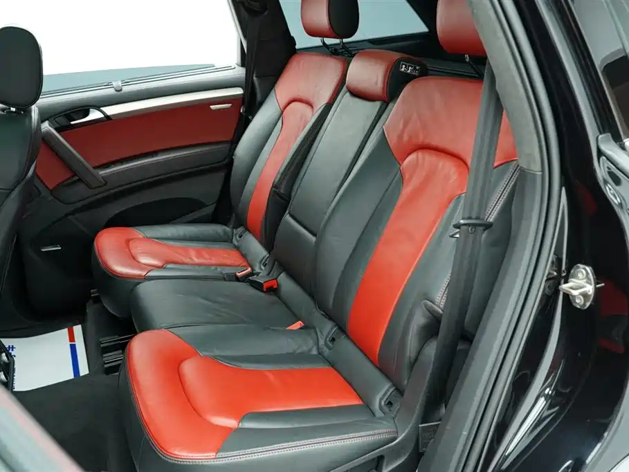 Audi Q7 2011 3.0 TFSI Exclusive (200kW)