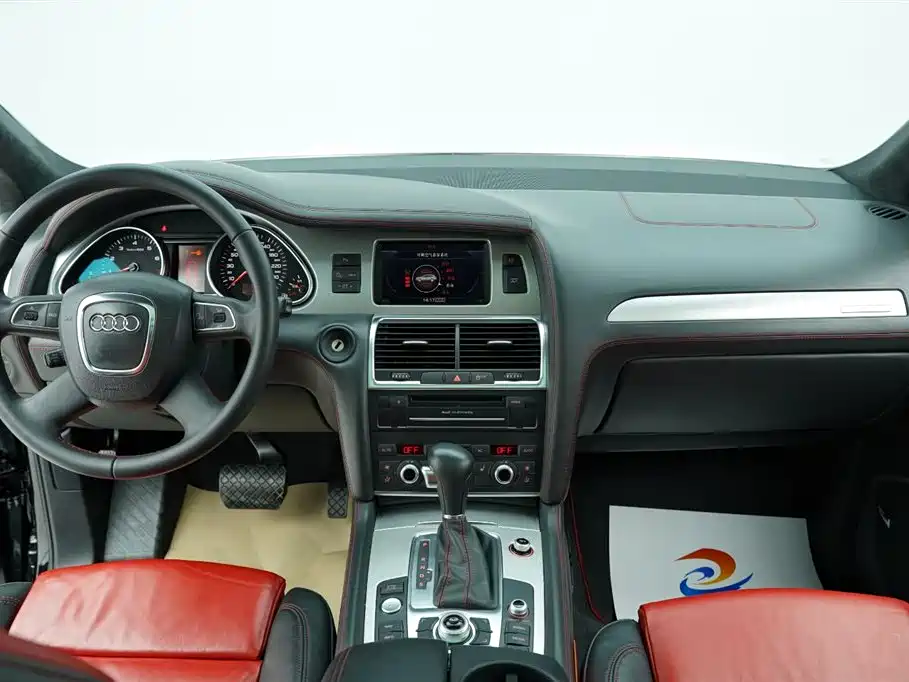 Audi Q7 2011 3.0 TFSI Exclusive (200kW)