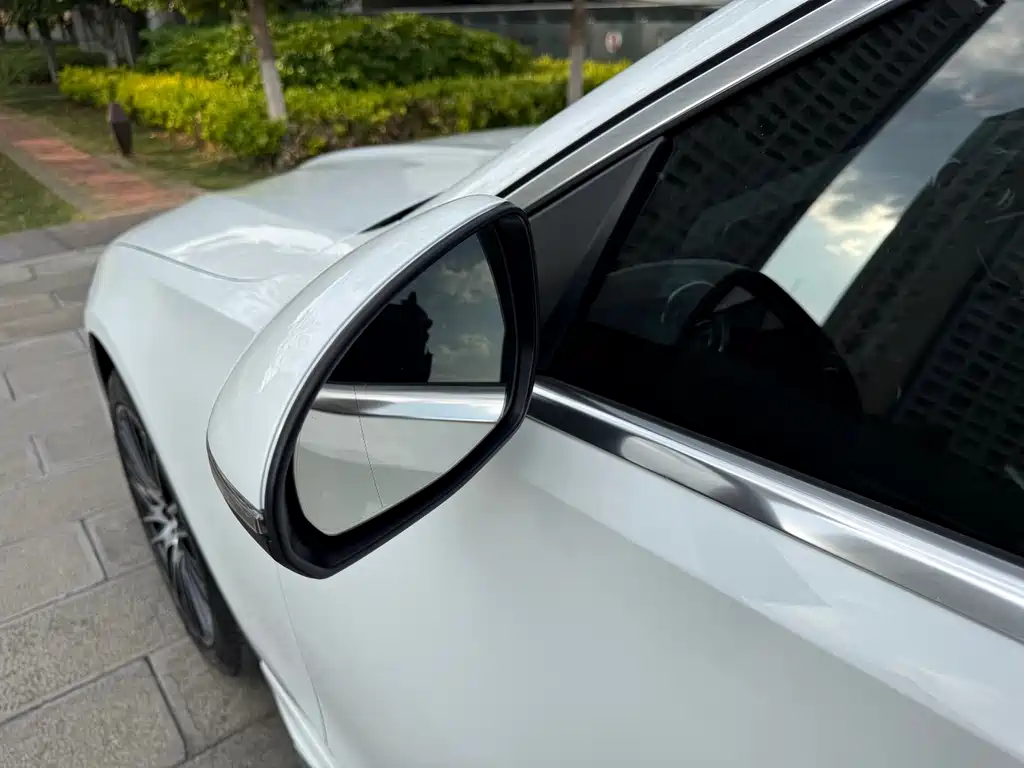 Mercedes-Benz C-Class 2023 C 260 L Sport