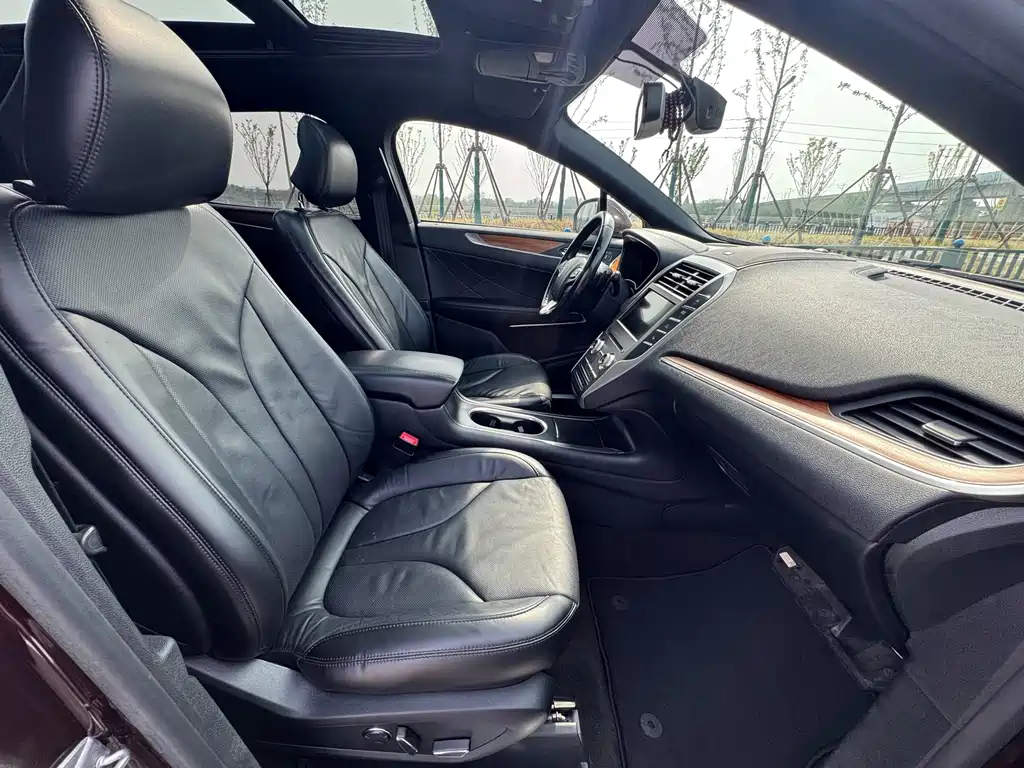 Lincoln MKC 2019 2.0T AWD Reserve Edition China VI