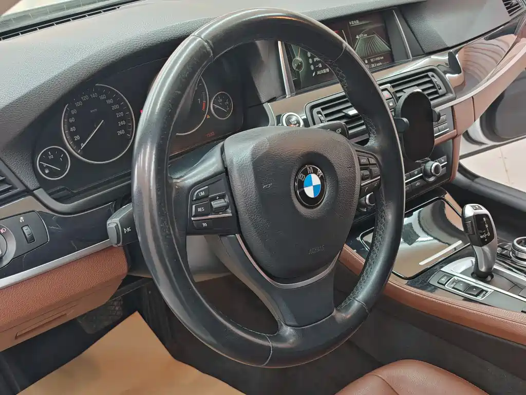 BMW 5 Series 2017 520Li Elegance