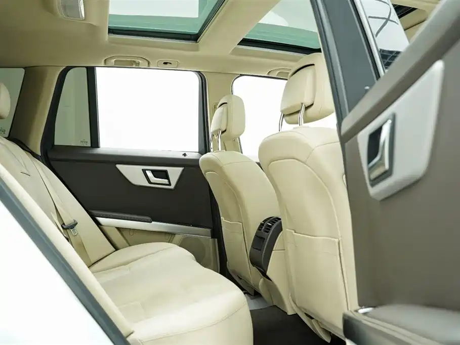 Mercedes-Benz GLK-Class 2015 GLK 300 4MATIC Fashion Edition Ultimate Version