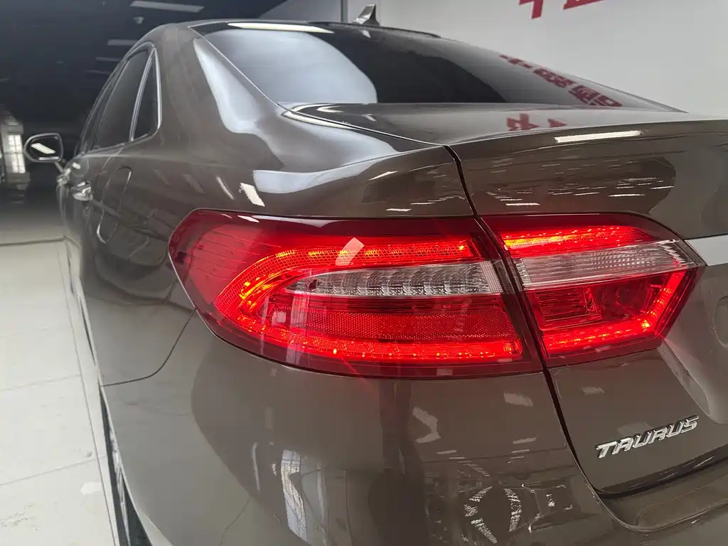 Ford Taurus 2017 EcoBoost 245 Luxury