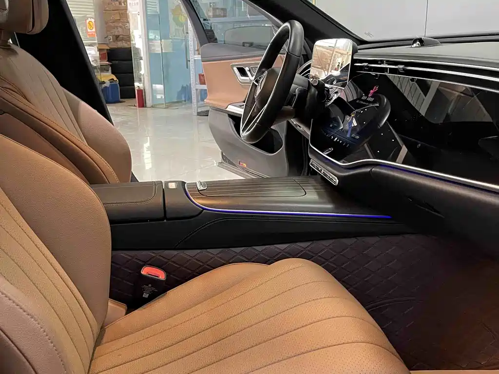 Mercedes-Benz E-Class 2024 E 300 L Luxury