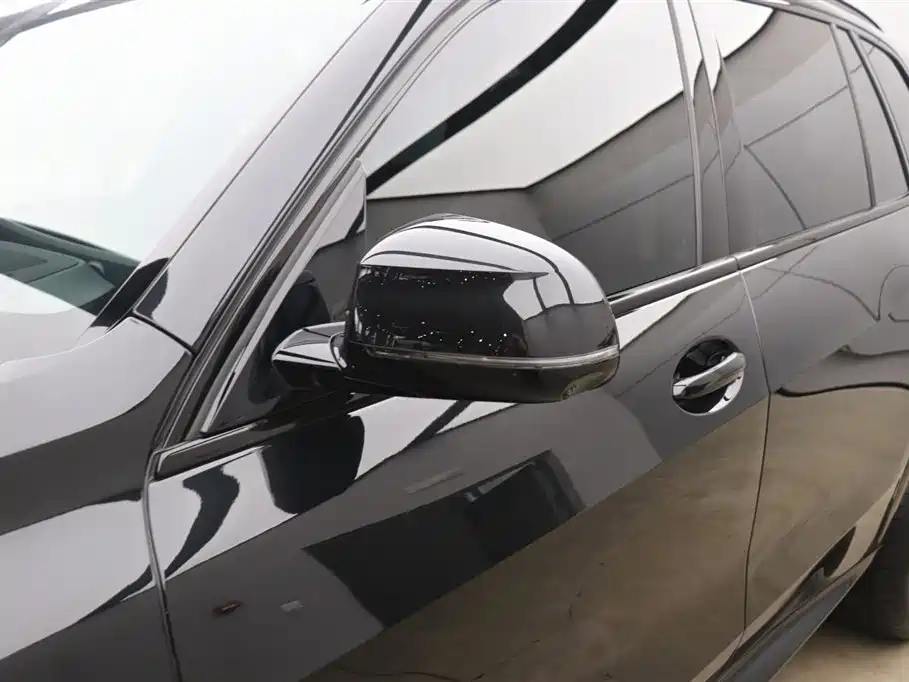 BMW X5 2023 xDrive 30Li M Sport Night Edition