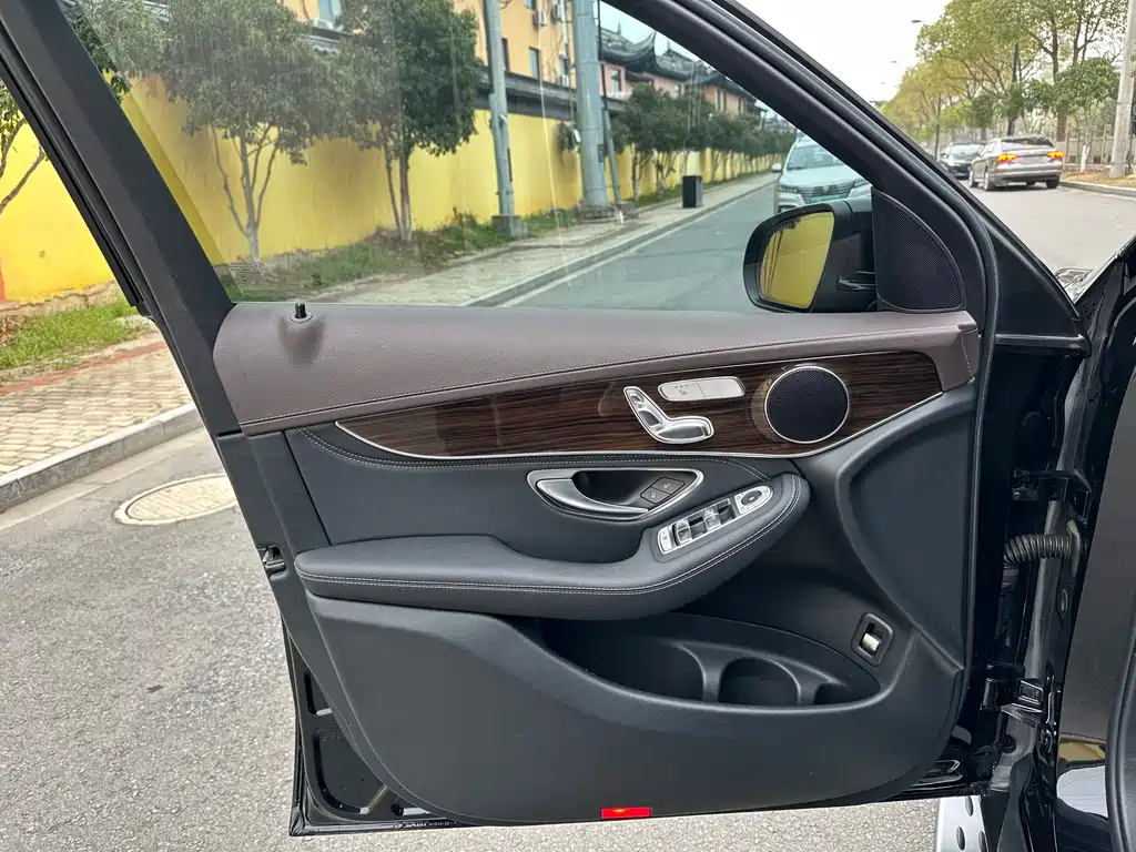 Mercedes-Benz GLC 2018 GLC 260 4MATIC Dynamic