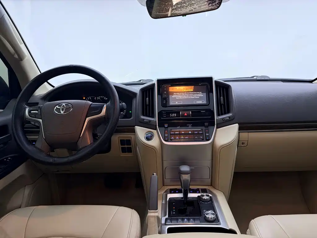 Land Cruiser (Imported) 2019 Model 4.0L Automatic