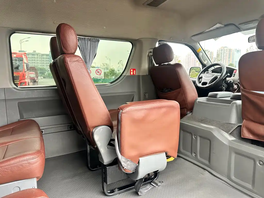 Higer H5C 2013 2.4L Basic 4RB2