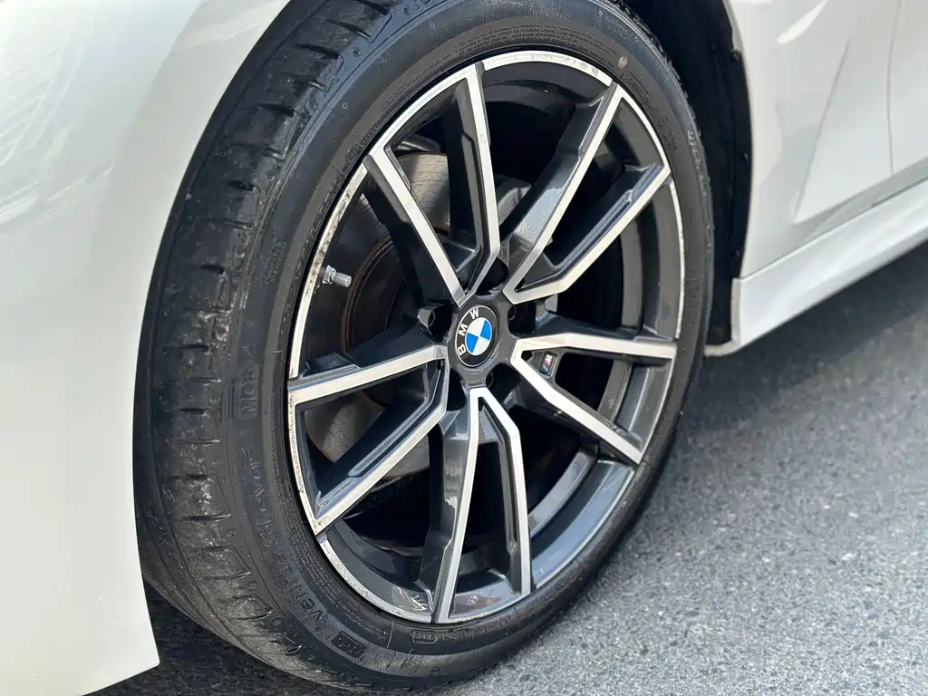 BMW 3 Series 2024 320Li M Sport Package