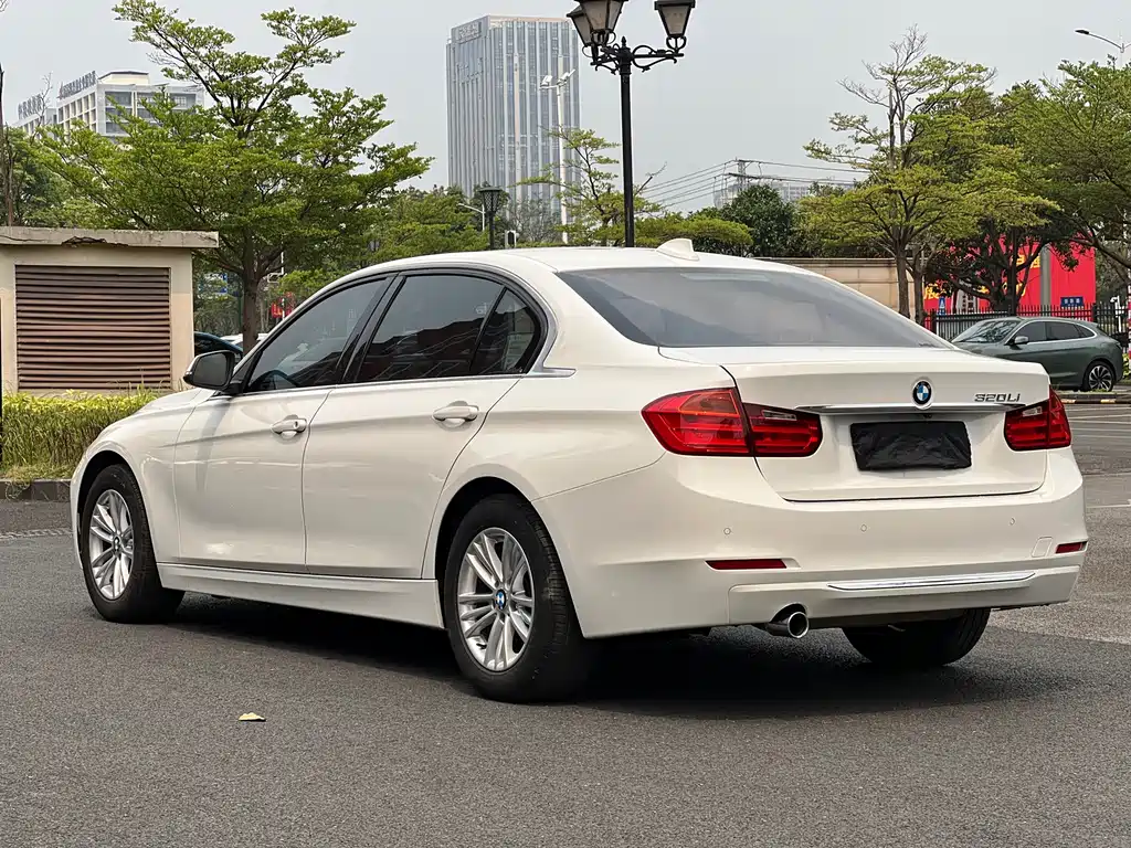 BMW 3 Series 2014 320Li Fashion Edition