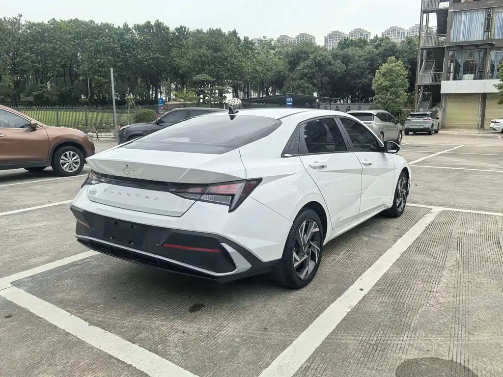 Elantra 2023 1.5L CVT GLX Elite Edition
