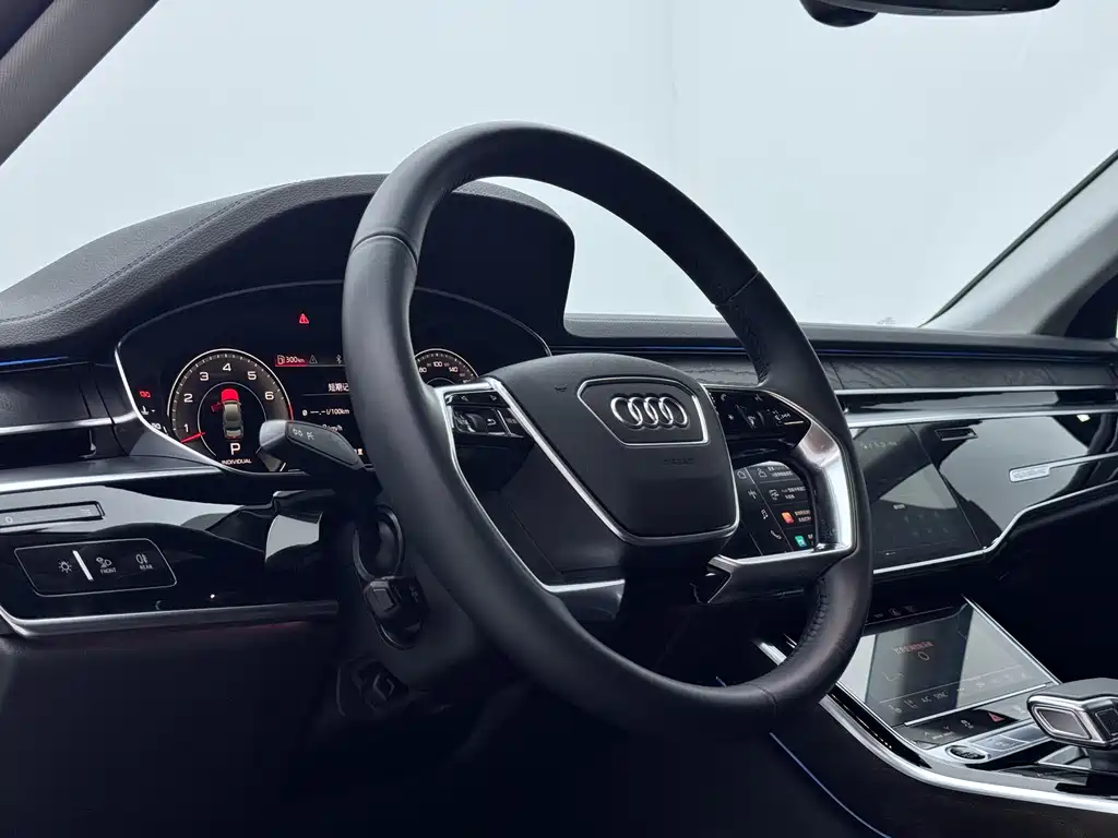 Audi A8L 50 TFSI quattro Comfort Edition 2021