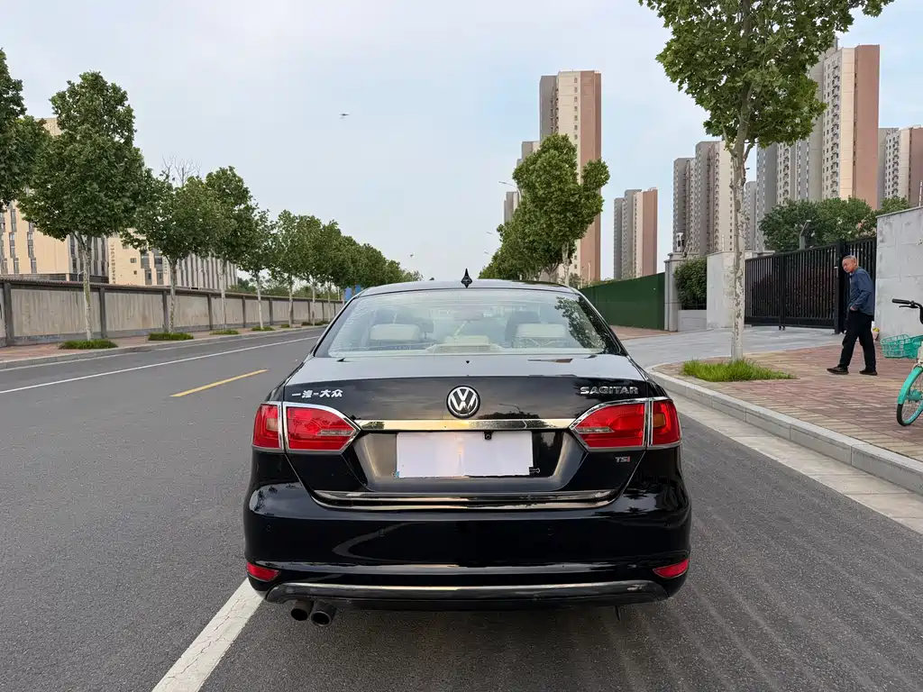 Volkswagen Sagitar 2012 1.4TSI Automatic Luxury
