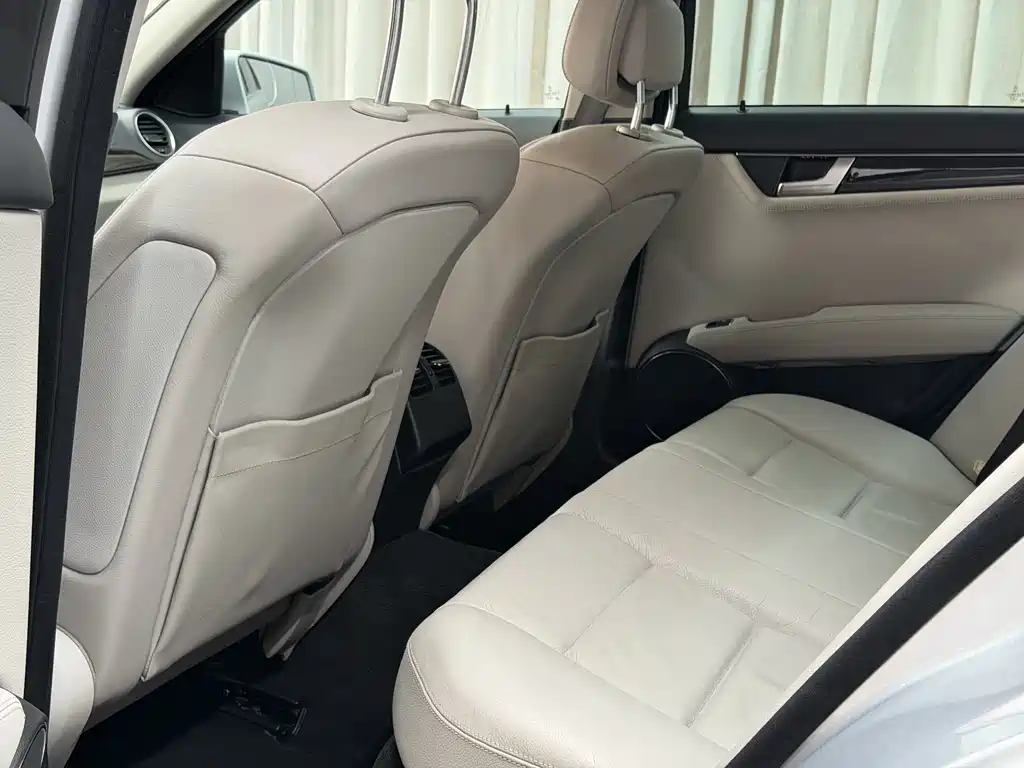 Mercedes-Benz C-Class 2011 C 200 CGI Fashion Edition