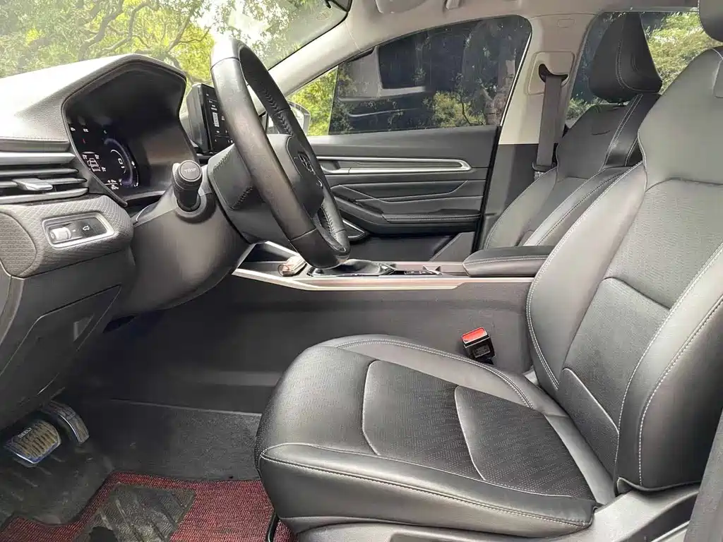 Geely Emgrand 2023 4th Generation Champion Edition 1.5L CVT Premium