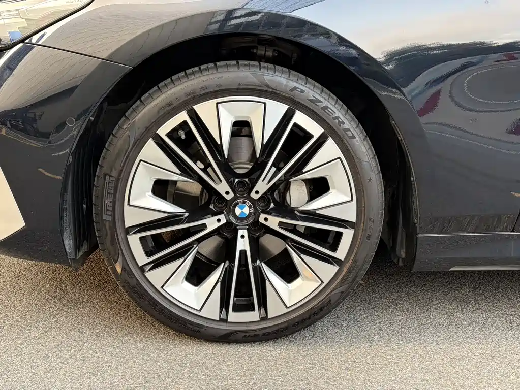 BMW 5 Series 2024 530Li Exclusive Luxury Package
