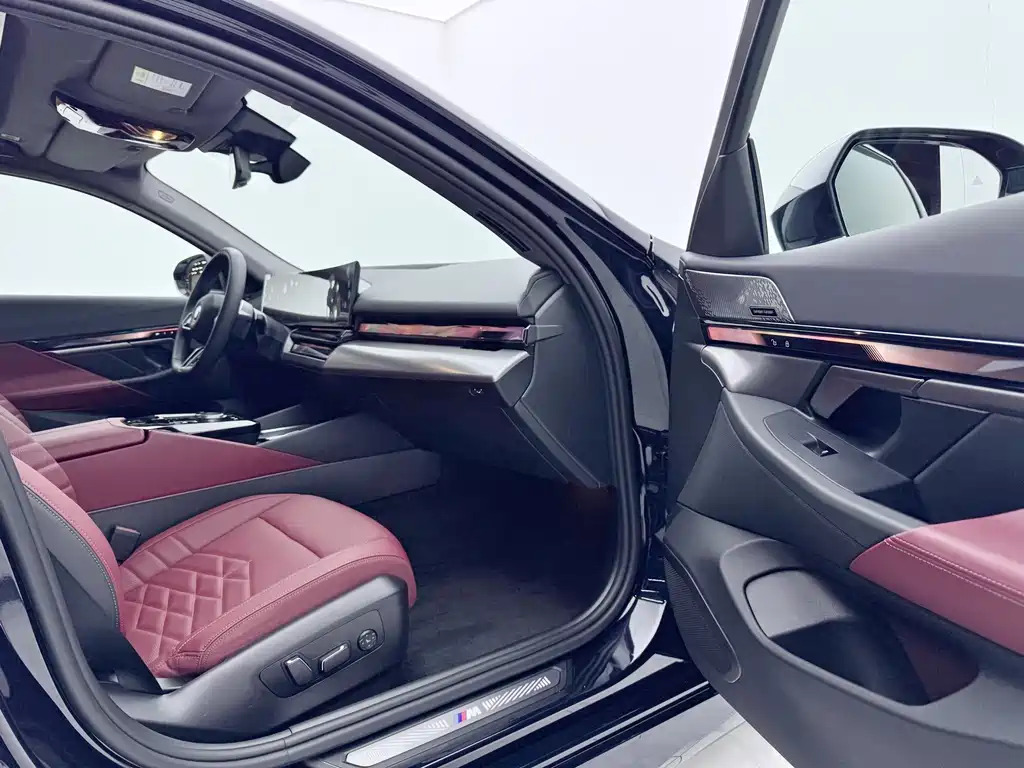 BMW i5 2025 eDrive 40L M Sport Package