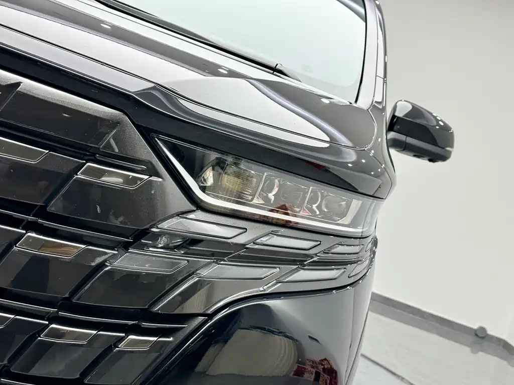 2024 Toyota Alphard Hybrid 2.5L Prestige