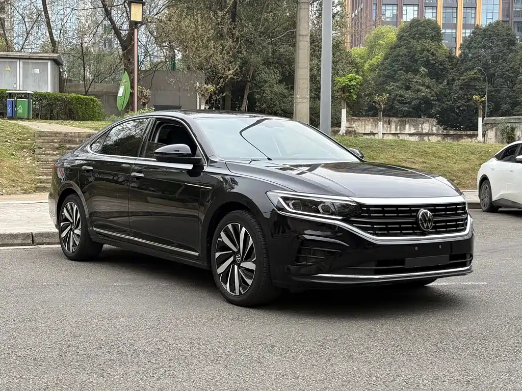 Volkswagen Passat 2024 380TSI Luxury Edition