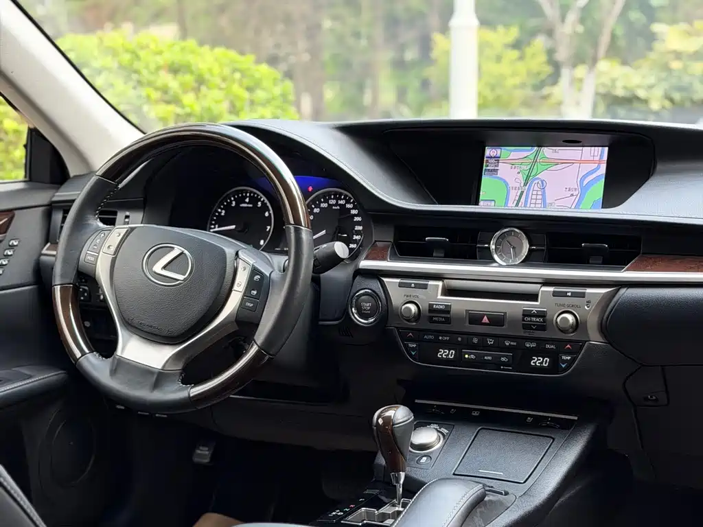 Lexus ES 2013 350 Elegance Edition