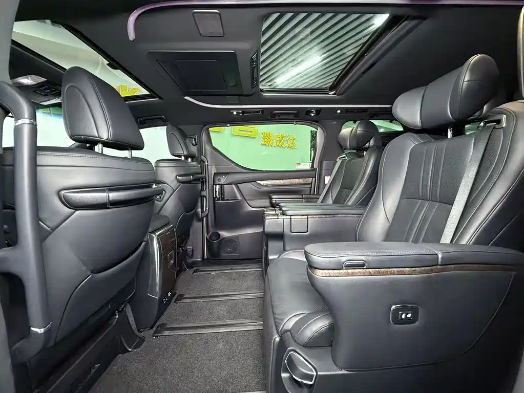 Toyota Vellfire 2021 Crown Hybrid 2.5L HV Premium Edition