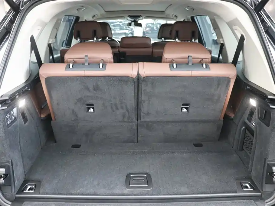 BMW X7 2020 xDrive40i Luxury Line