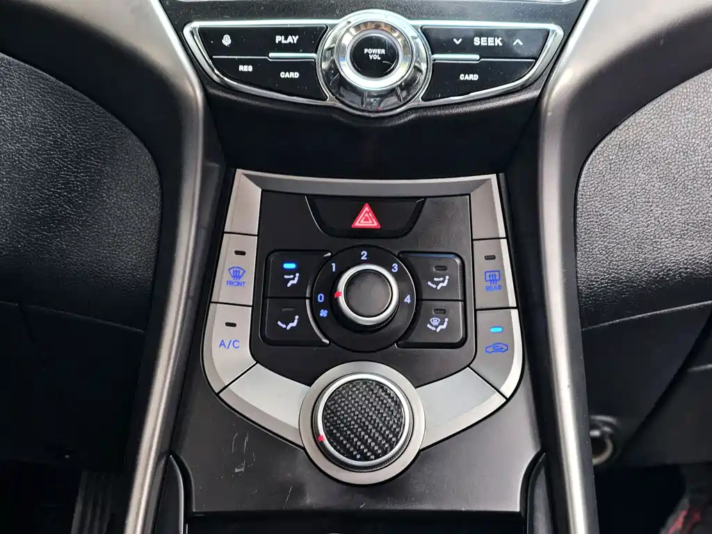 Hyundai Elantra Langdong 2012 1.6L Automatic Fashion Edition