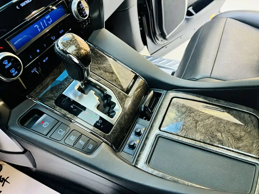 Toyota Alphard 2019 Hybrid 2.5L Premium Edition
