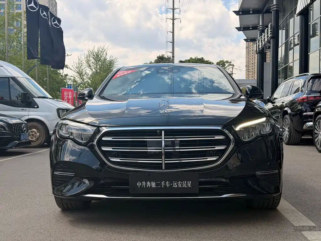 Mercedes-Benz E-Class NEV 2024 E 350 e L Plug-in Hybrid Sedan