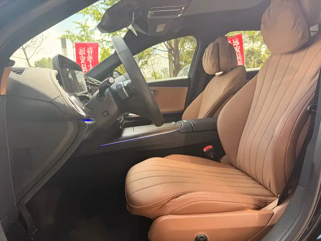 Mercedes-Benz E-Class NEV 2024 E 350 e L Plug-in Hybrid Sedan