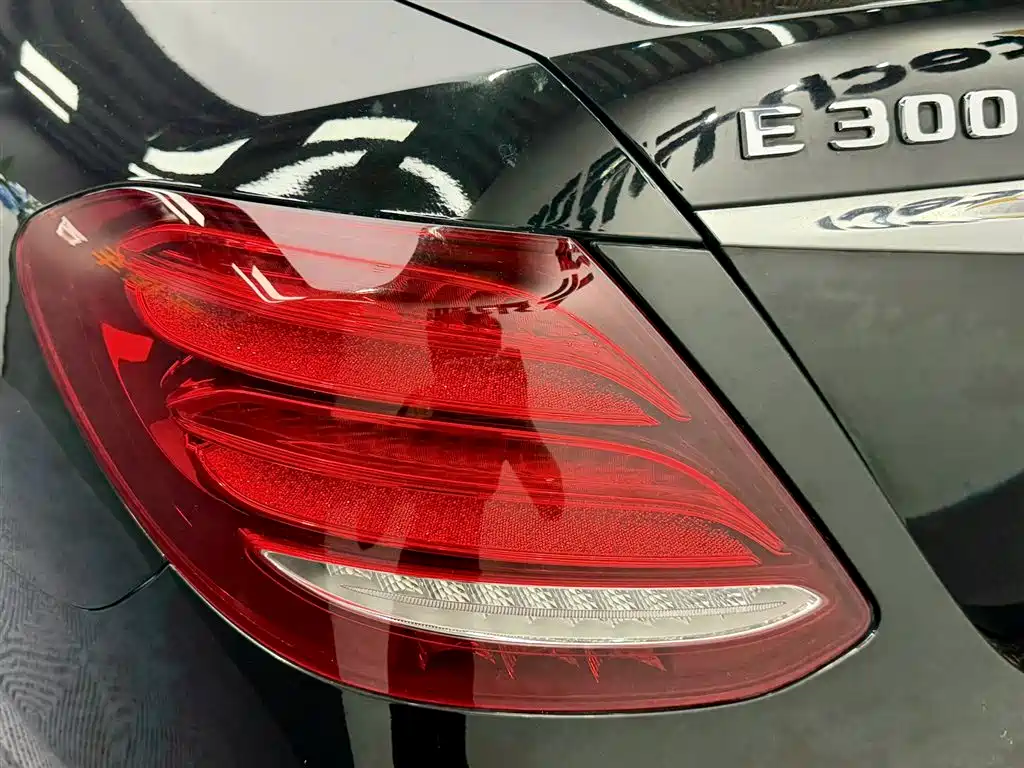 Mercedes-Benz E-Class 2017 E 300 L Sport Fashion Edition