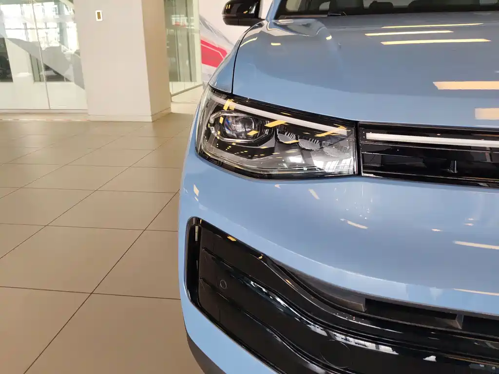 Volkswagen Tharu 2025 New Sharp 300TSI Ruixiang Edition