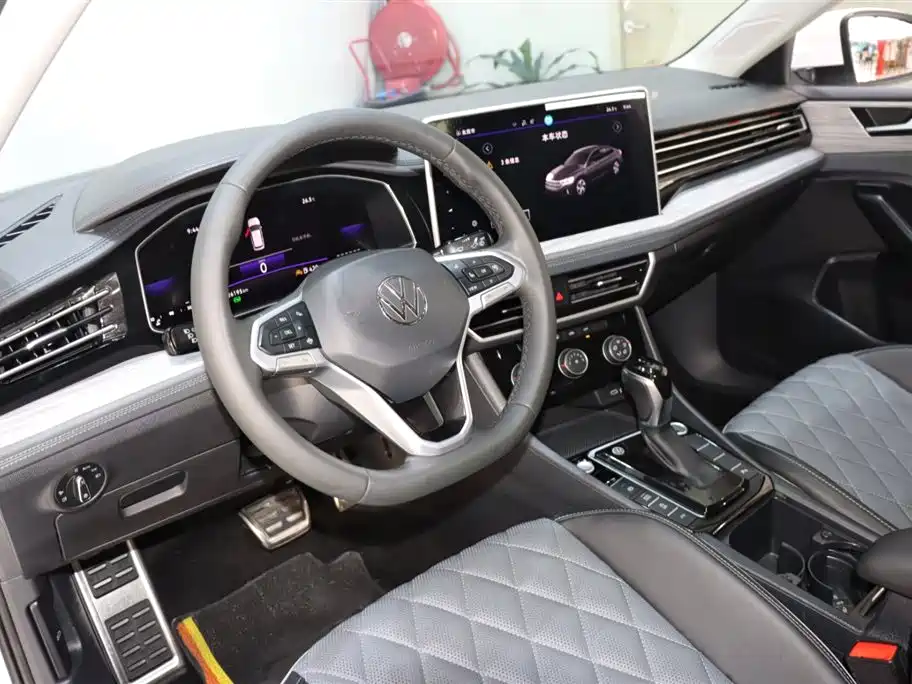 Volkswagen Sagitar 2023 300TSI DSG Beyond Edition