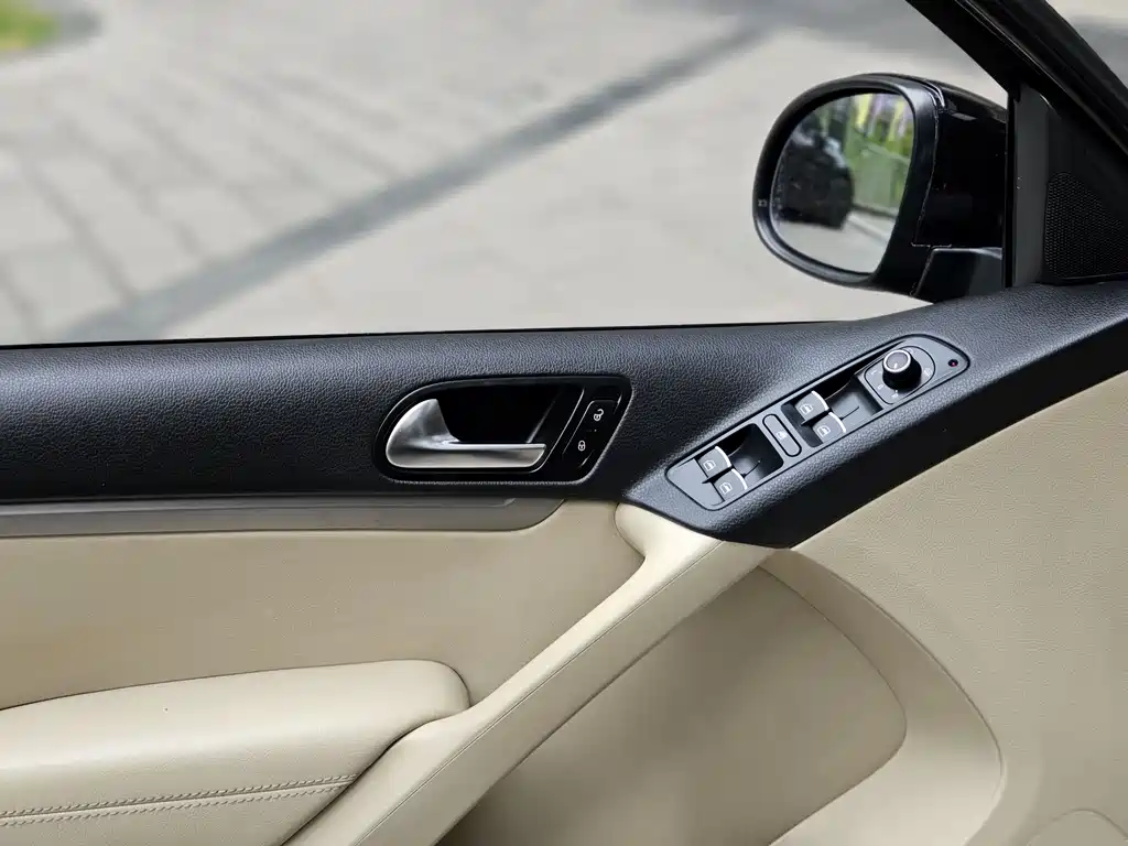 Volkswagen Tiguan 2013 1.8TSI Automatic FWD Comfort