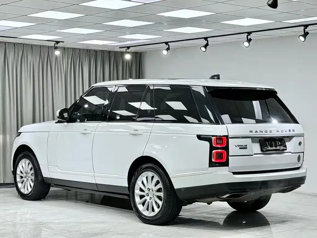 Range Rover 2018 3.0 SC V6 Vogue Heritage Edition