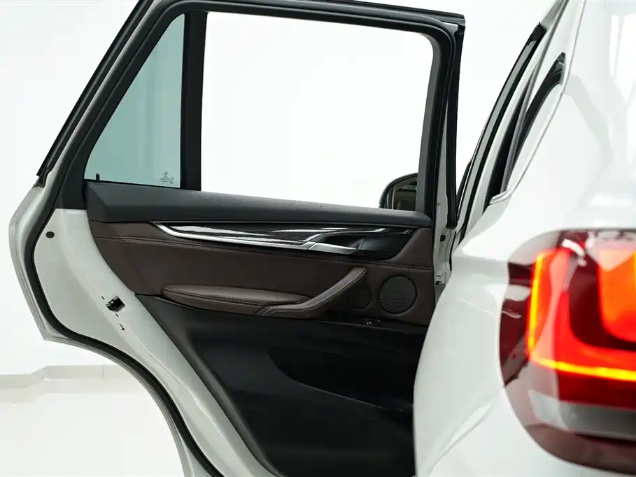 BMW X5 2014 xDrive35i Elegant