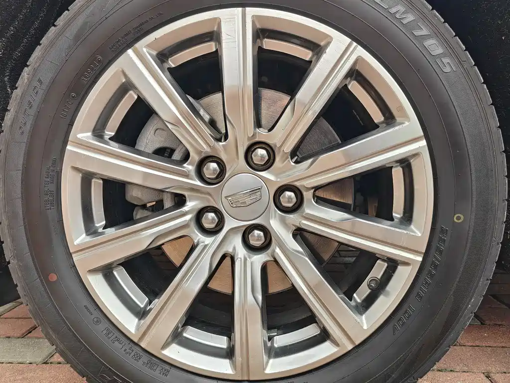Cadillac XT4 2021 28T FWD Luxury