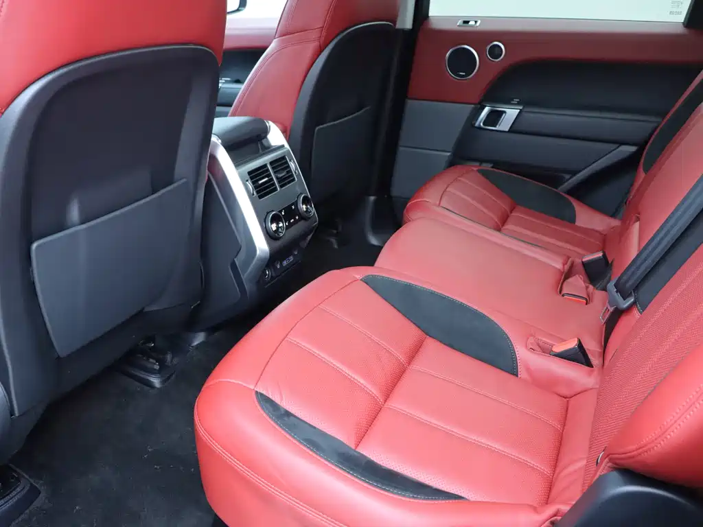 Range Rover Sport 2022 3.0L 6-Cylinder Black Edition