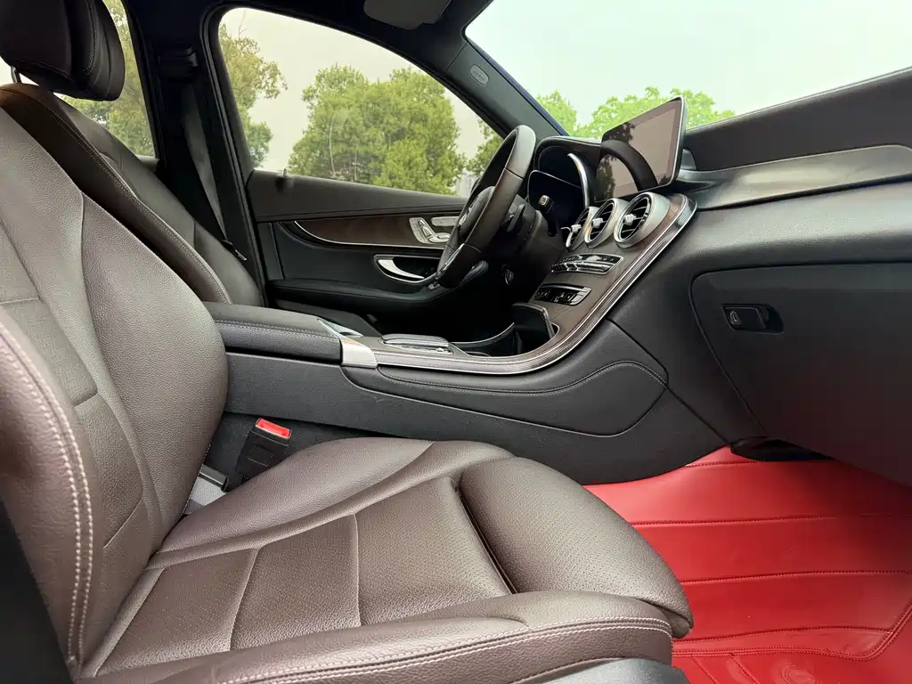 Mercedes-Benz GLC 2020 GLC 300 L 4MATIC Dynamic Edition