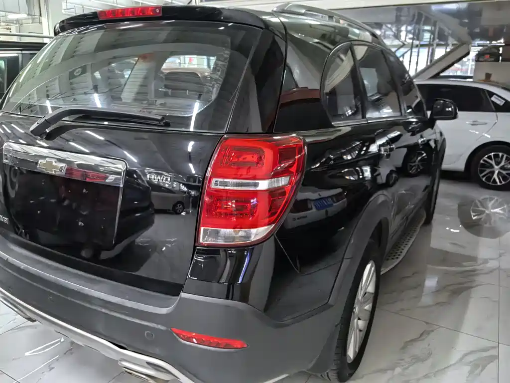 Chevrolet Captiva 2017 2.4L AWD Flagship Edition 7-Seater